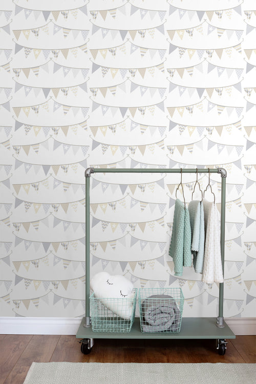 ESTAhome behang vlaggetjes lichtgrijs, beige en glanzend wit - 53 cm x 10.05 m - 128709