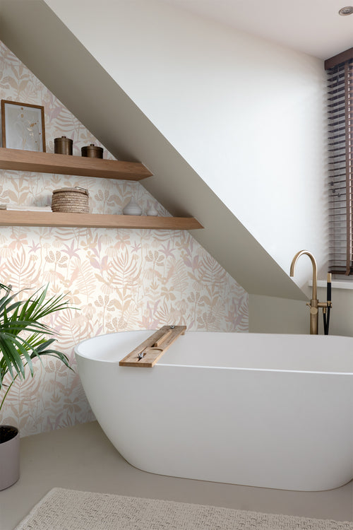 ESTAhome behang tropische bladeren en bloemen beige - 50 x 900 cm - 130995 - vtwonen shop