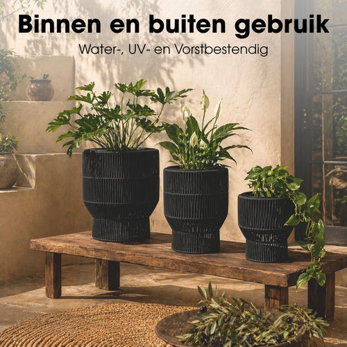 Mica Decorations Peta Bloempot op Standaard voor Buiten – Set van 3 – Plantenpot voor Bloemen en Buitenplanten – Bloempotten voor Buiten – Zwart