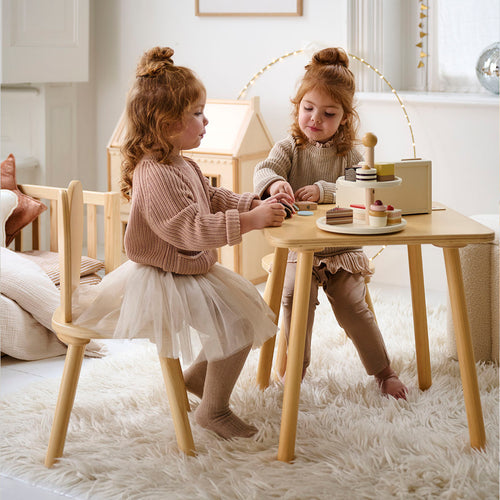 Petite Amélie Kindertafel met 2 stoeltjes Konijn – Naturel – Massief houten poten – Kindvriendelijke afwerking - vtwonen shop