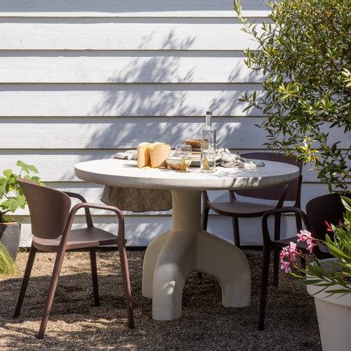 WOOOD tuintafel Luno & tuinstoelen Bent - Polymeer/ Kunstof - Naturel & Paars/ Bruin