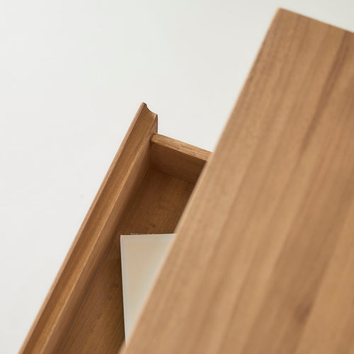 Tikamoon Kinderbureau van massief teak met opbergkastje - Naturel - vtwonen shop