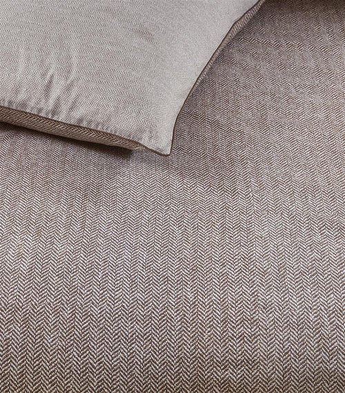 Riviera Maison dekbedovertrek Chevron Weave - 240x200/220 cm - bruin - vtwonen shop