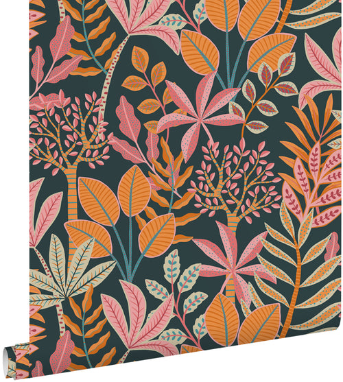 ESTAhome behang bladeren oranje, roze en donkerblauw - 50 x 900 cm - 130993 - vtwonen shop