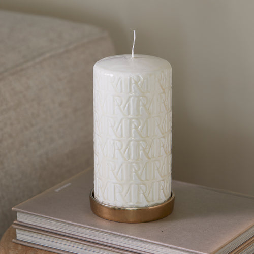 Rivièra Maison RMMonogram PillarCandle white9,5x19 - Paraffine - Wit - vtwonen shop