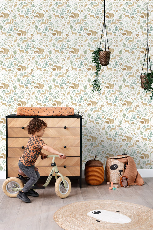 ESTAhome behang bos met bosdieren groen en beige - 53 cm x 10.05 m - 139586