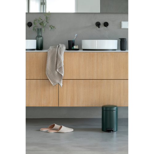 Brabantia NewIcon Pedaalemmer, 3 liter, kunststof binnenemmer - Pine Green
