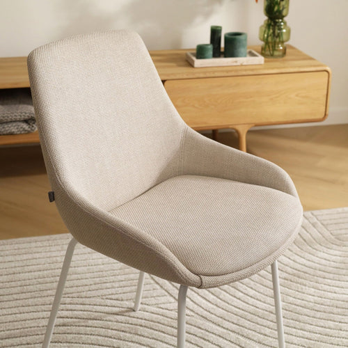 Nolon Nora-Isa Eetkamerstoel Beige - Stof - Wit Onderstel - vtwonen shop