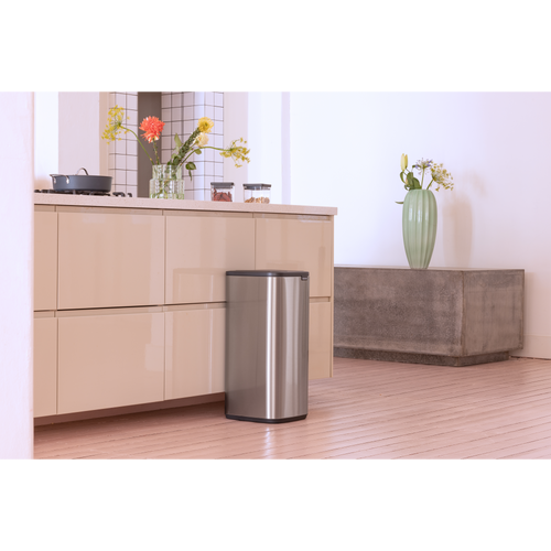 Brabantia Bo Touch Bin, 30 liter - Matt Steel Fingerprint Proof