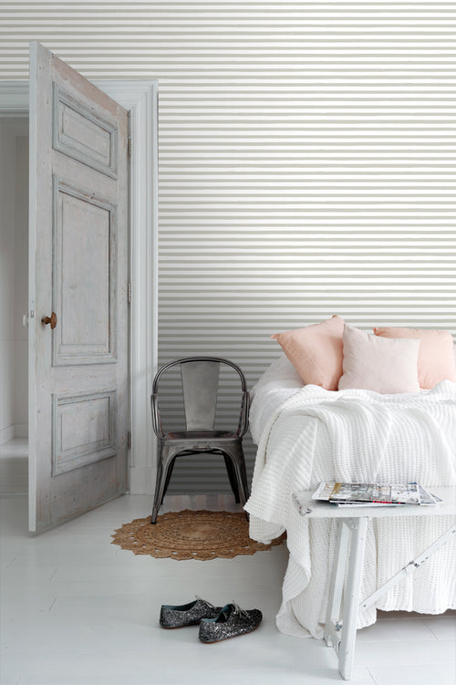 ESTAhome behang geschilderde strepen donker beige en wit - 53 cm x 10.05 m - 138968