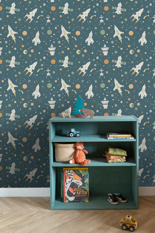ESTAhome behang planeten in de ruimte blauw, groen en bruin - 50 x 900 cm - 132070