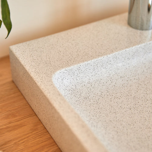 Tikamoon Vierkante waskom van wit premium terrazzo b. 40 cm - Wit