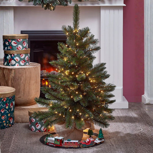 Triumph Tree Forest Frosted Kunstkerstboom H90 x D62 cm - Kunstboom in Jute Zak - Kunst Kerstboom voor Binnen - 106 Tips - Groen