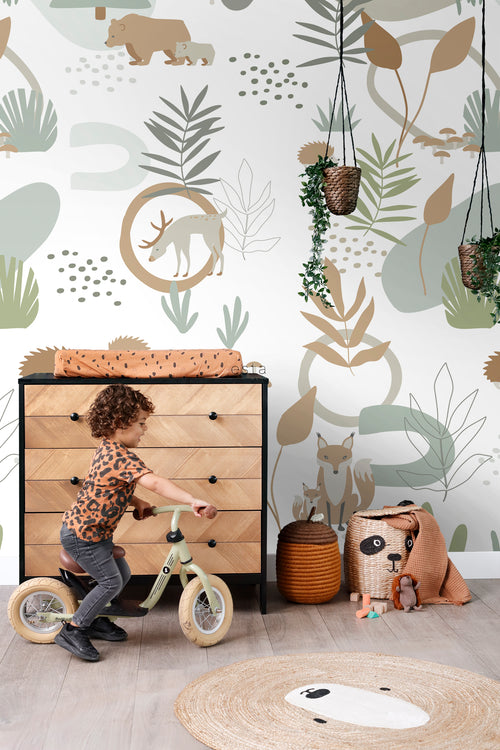 ESTAhome fotobehang bos met bosdieren vergrijsd groen en beige - 200 x 279 cm - 159256 - vtwonen shop