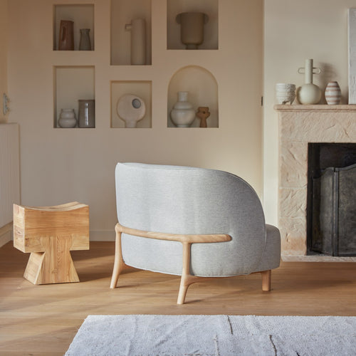 Tikamoon Fauteuil van massief eiken en grijze stof - Grijs - vtwonen shop