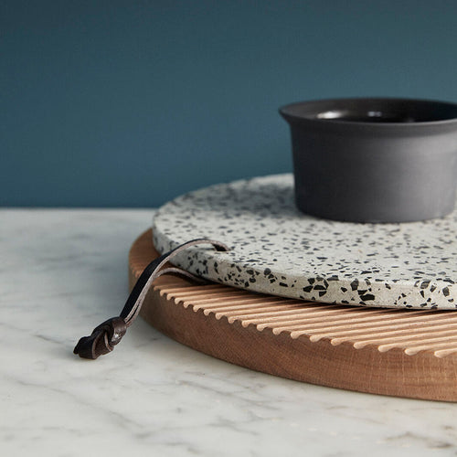 Hübsch snijplanken Monarch - eikenhout - ø33xh2, ø40xh2cm - vtwonen shop