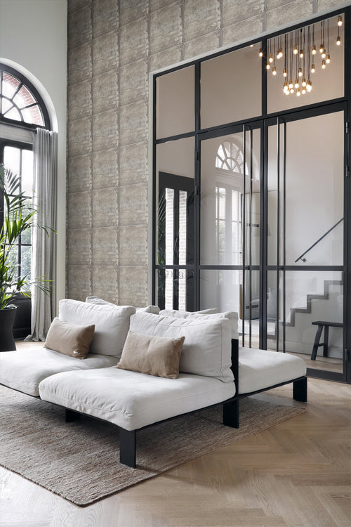 Origin Wallcoverings behang grote verweerde roestige metalen platen met klinknagels industrieel grijs - 53 cm x 10.05 m - 337229 - vtwonen shop