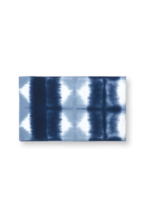 vtwonen - Tafelkleed Tie Dye - Blauw, Wit - 150x250cm - vtwonen shop