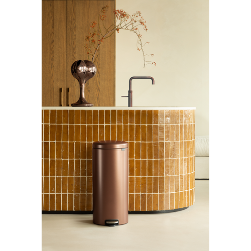 NewIcon pedaalemmer 30 liter met kunststof binnenemmer - Warm Bronze - vtwonen shop