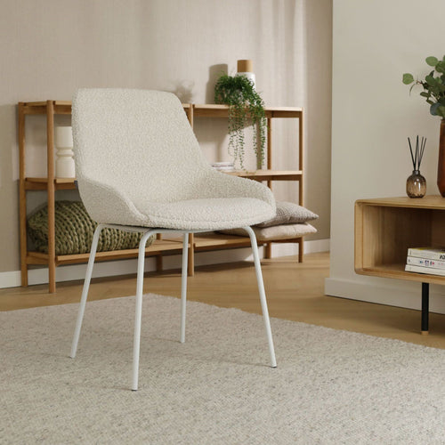 Nolon Nora-Isa Eetkamerstoel Bouclé Beige - Stof - Wit Onderstel - vtwonen shop