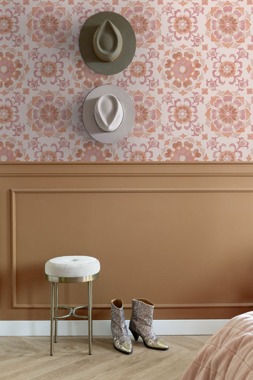 ESTAhome behang tegelmotief roze en terracotta - 50 x 900 cm - 131785
