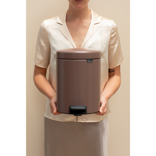 Brabantia NewIcon Pedaalemmer, 5 liter, kunststof binnenemmer - Satin Taupe