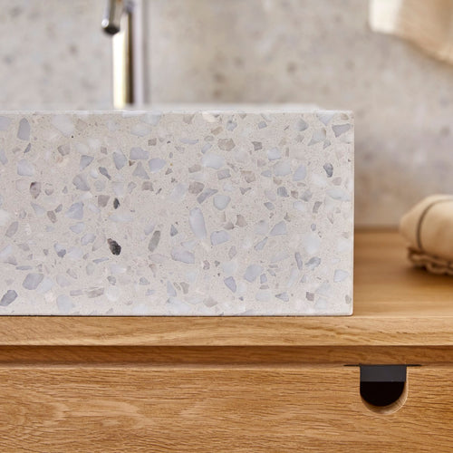 Tikamoon Vierkante waskom van moon premium terrazzo b. 40 cm - Beige
