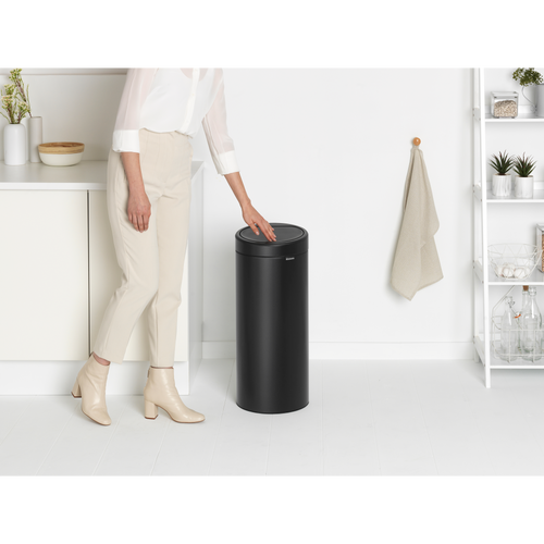 Brabantia Touch Bin New afvalemmer, 30 liter, kunststof binnenemmer - Mineral Moonlight Black