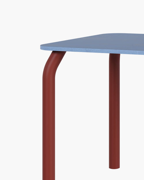noo.ma Meko eettafel 140 x 80 cm - houten blad, Frosty Blue & Auburn Red