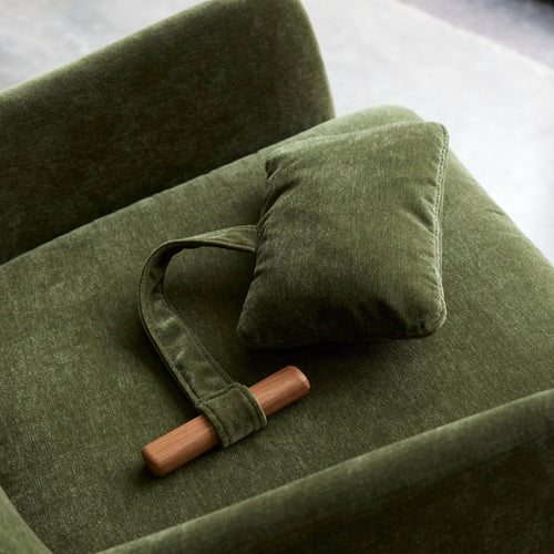 Tikamoon Fauteuil van massief eikenhout en groen fluweel - Groen - vtwonen shop