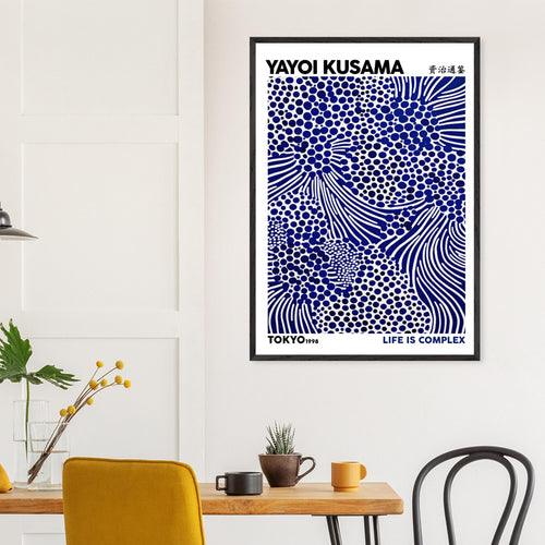 Artfulprints Poster met Lijst Yayoi Kusama - Life is complex   - 70x100 cm - Blauw