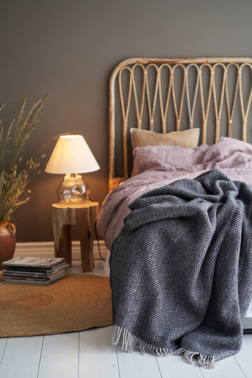 Klippan 100% wollen deken - Stella -donker grijs - 130x200cm - vtwonen shop