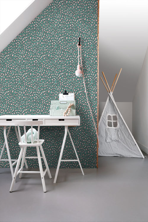ESTAhome behang panterprint turquoise - 50 x 900 cm - 132202