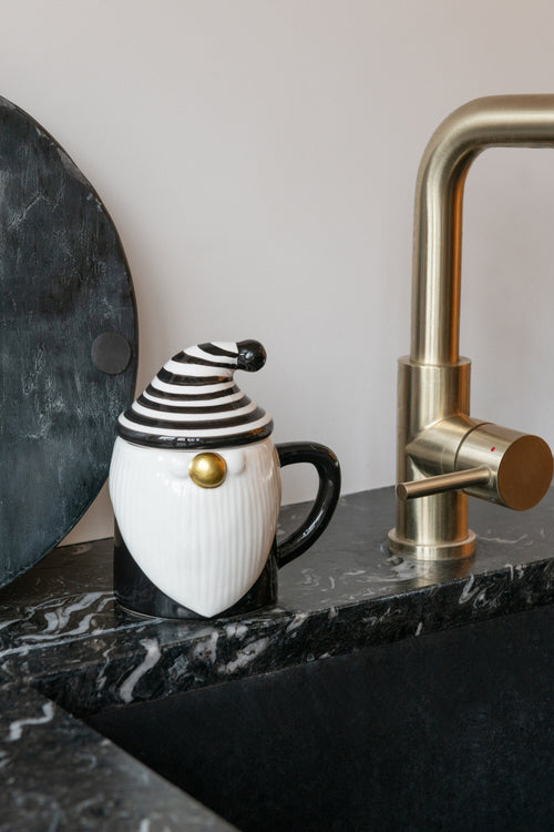 J-Line mok + deksel Kerstman Dolomiet - keramiek - zwart/wit - vtwonen shop