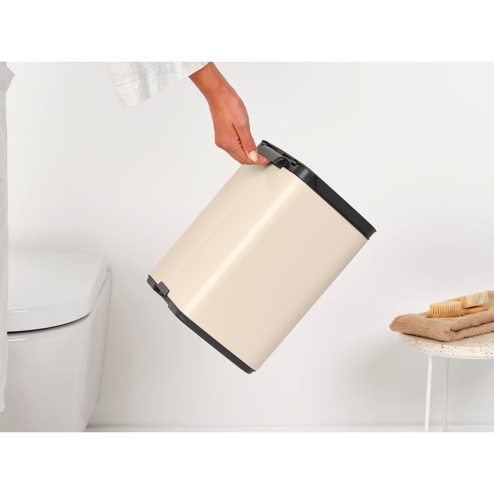 Brabantia Bo Pedaalemmer 36 L Matt Black Brabantia Bo Pedaalemmer 36 L Matt Black