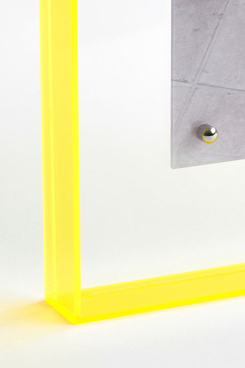 Mica Decorations Women Wanddecoratie - L40 x B3 x H50 cm - Acryl - Grijs