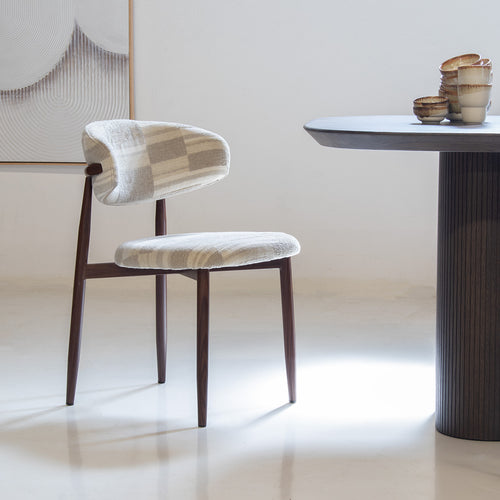 DÉJA Living Eetkamerstoel Skara - Greige/Walnoot - Set van 2 - vtwonen shop