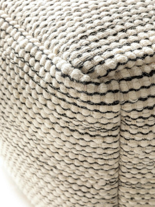 benuta handgemaakte wollen poef Rocco - beige/zwart - 45x45x45 cm