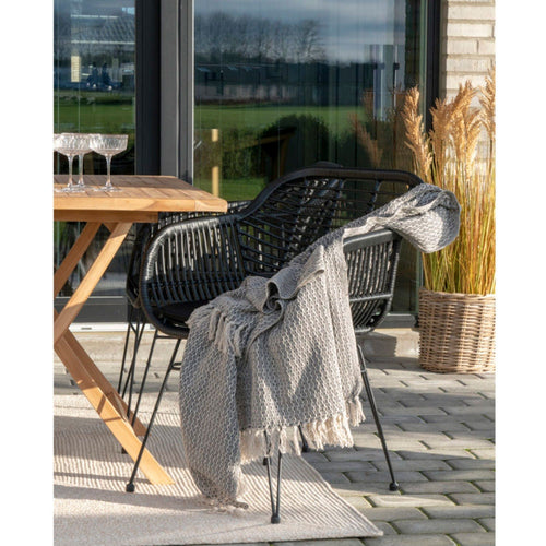 Artichok Madelein rotan tuinstoel zwart - met zitkussen - vtwonen shop