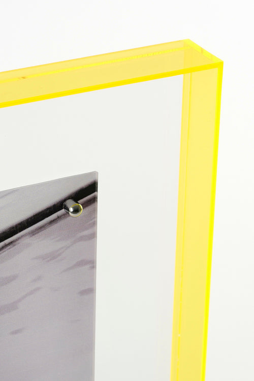 Mica Decorations Women Wanddecoratie - L40 x B3 x H50 cm - Acryl - Grijs