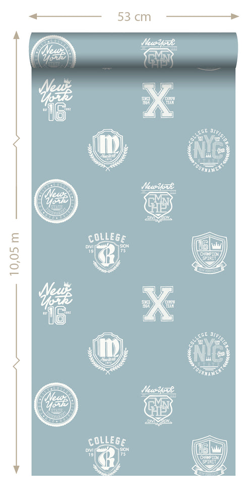 ESTAhome behang school emblemen licht vintage blauw - 53 cm x 10.05 m - 128803