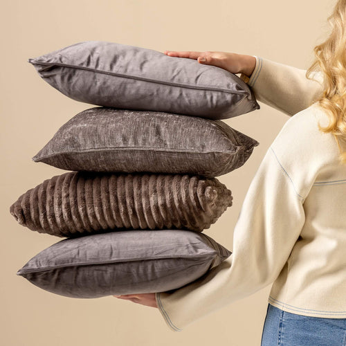 FINN - kussenhoes 45x45 cm - velvet - effen kleur - Driftwood - taupe