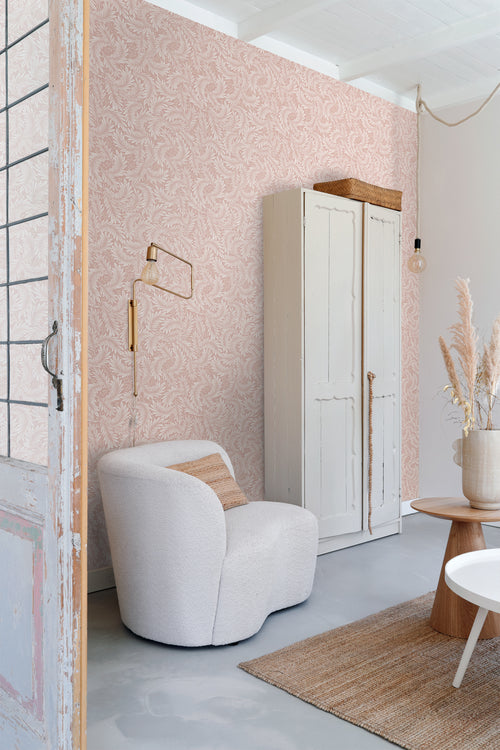 ESTAhome behang bladeren zacht roze - 50 x 900 cm - 131144 - vtwonen shop