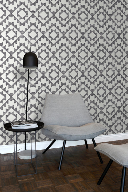 ESTAhome behang Marrakech aztec tapijt zwart en mat wit - 53 cm x 10.05 m - 148677