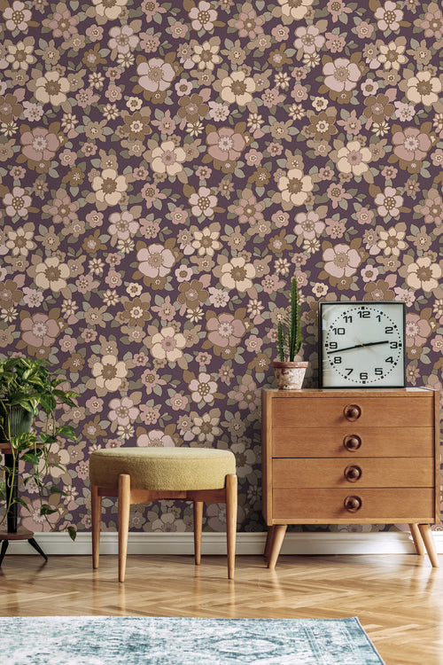 ESTAhome behang retro bloemen donker paars en beige - 50 x 900 cm - 131529 - vtwonen shop