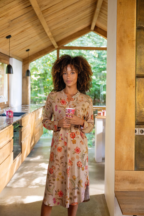 Pip Studio - Diogo Nachthemd Lange Mouw Dames - Coco Flower - Zand - XS - vtwonen shop