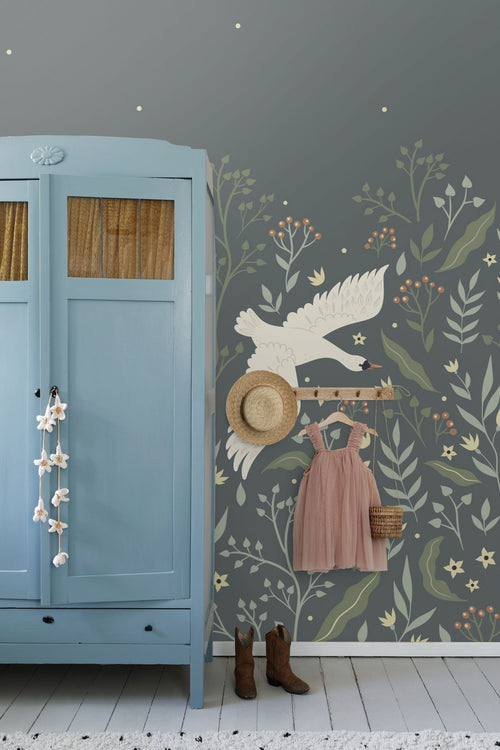 ESTAhome fotobehang zwanen vergrijsd blauw en wit - 250 x 279 cm - 159428 - vtwonen shop