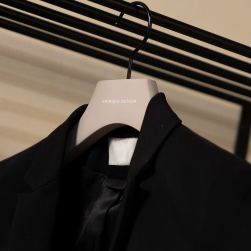 Spinder Design kledinghangers Lotus - Silky Taupe - set van 5 - Draaibare haak - anti slip coating