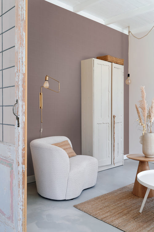 ESTAhome behang linnenstructuur lila paars - 53 cm x 10.05 m - 131124 - vtwonen shop