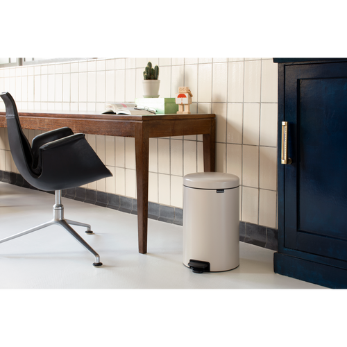 Brabantia NewIcon Pedaalemmer, 20 liter, kunststof binnenemmer - Soft Beige